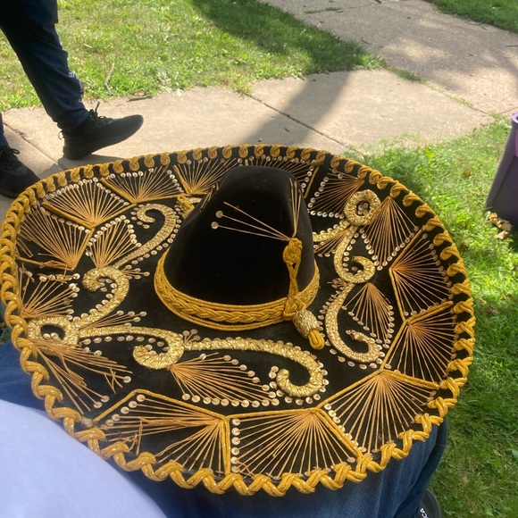 Pigalle Sombrero